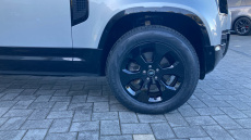 Land Rover Defender 2.0 P300 X-Dynamic HSE 90 3dr Auto Petrol Estate